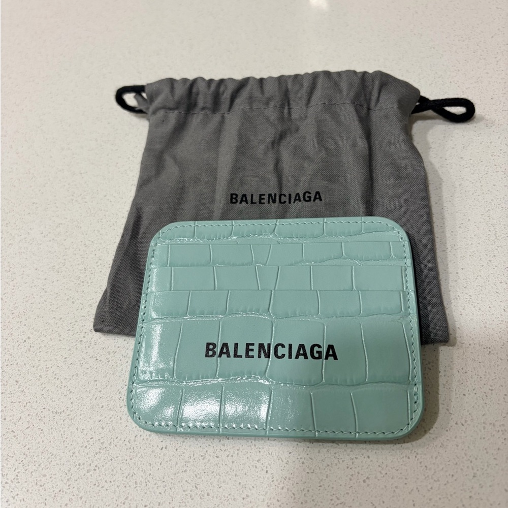 Balenciaga Light Green Croc-Embossed Card Holder
*Authentic